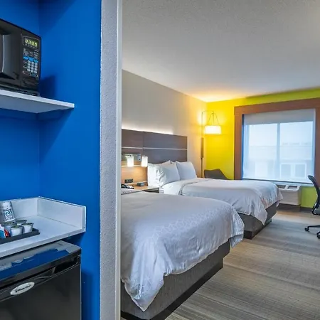 Holiday Inn Express Hotel & Suites Woodbridge By Ihg Extérieur photo