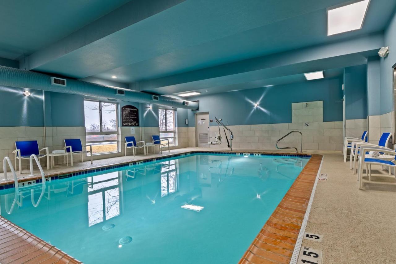 Express & By Ihg 2* Woodbridge