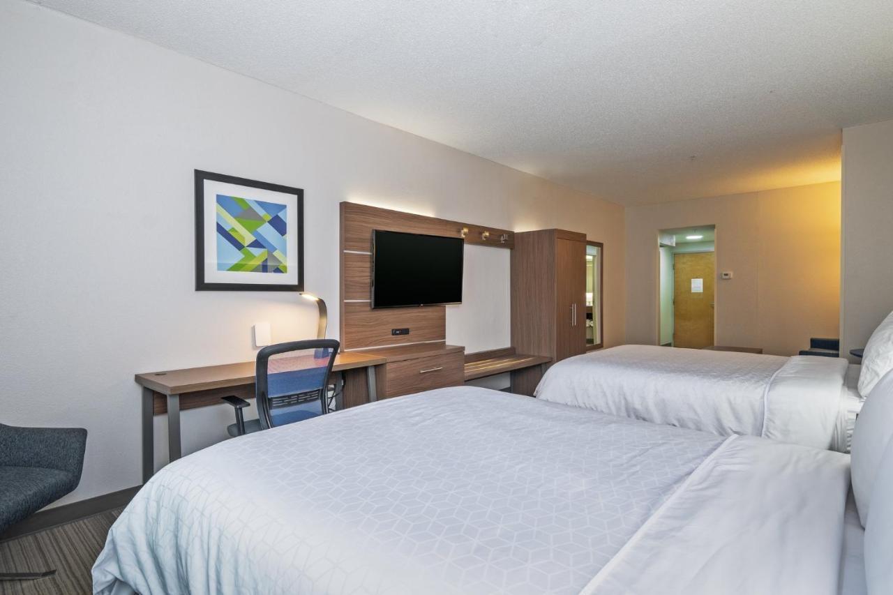 Express & By Ihg Woodbridge