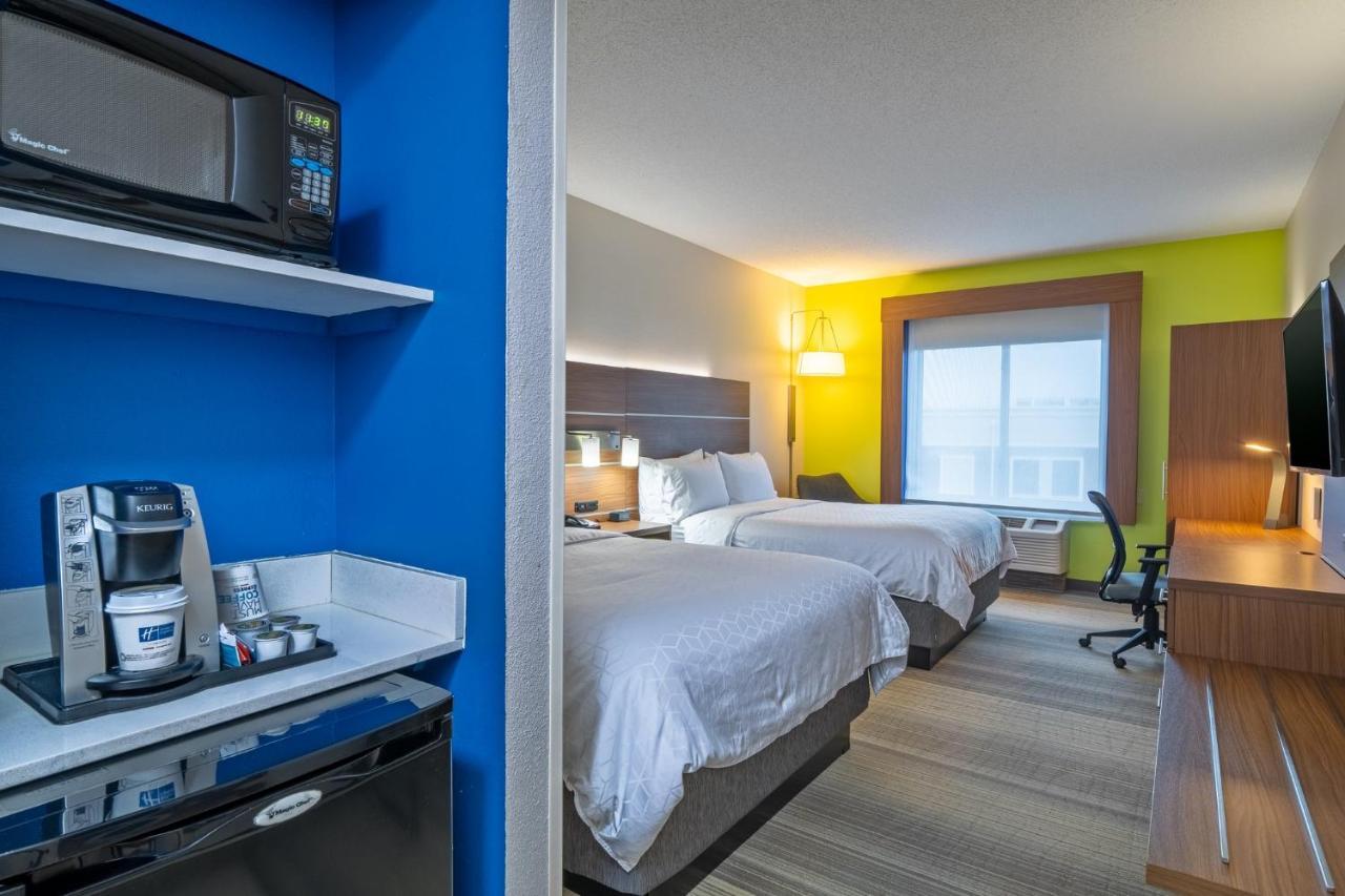 Express & By Ihg
