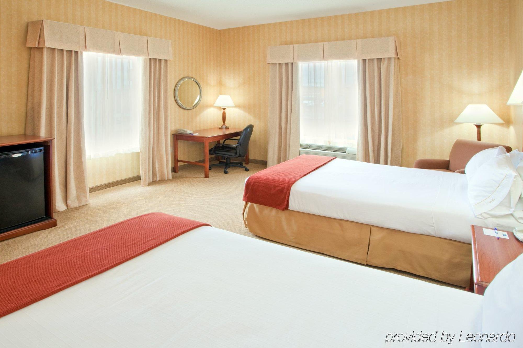 Holiday Express & By Ihg Hotel